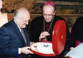 Il Presidente Oscar Luigi Scalfaro incontra Mons. Giovanni Re, sostituto per gli affari generali della Segreteria di Stato della Santa Sede