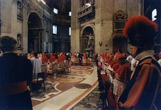 Città del Vaticano: intervento del Presidente della Repubblica alla Cappella Papale, presieduta dal Santo Padre, per il 50° anniversario della fine della II Guerra mondiale