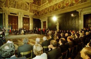 Giuramento del Presidente della Repubblica Carlo Azeglio Ciampi davanti al Parlamento in seduta comune e suo insediamento nel Palazzo del Quirinale
