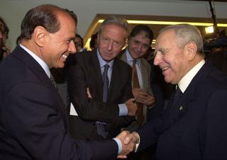 Il Presidente Ciampi con Silvio Berlusconi, Mario Segni e Rocco Buttiglione subito dopo il suo intervento al Parlamento Europeo