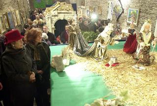 La Signora Franca Pilla Ciampi in visita, nelle Sale del Bramante di Santa Maria del Popolo, alla Mostra dei 100 Presepi