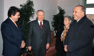 Il Presidente Ciampi si intrattiene poco prima della 1^ Conferenza Nazionale contro l'usura e l'estorsione con il Ministro dell'Interno Enzo Bianco, con la Signora Pina Grassi e l'On. Tano Grasso
