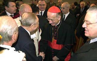 Il Presidente Ciampi saluta il Cardinale Camillo Ruini al termine della cerimonia di inaugurazione dell'Anno Giudiziario 2002 della Corte Suprema di Cassazione
