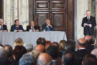 Il Presidente Ciampi durante il suo intervento, in occasione della consegna delle &quot;Stelle al Merito del Lavoro&quot; al Quirinale, ai nuovi Maestri del Lavoro del Lazio e dell'Umbria