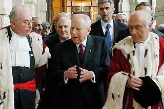 Il Presidente Ciampi con Nicola Marvulli, Presidente della Corte Suprema di Cassazione e Francesco Favara, Procuratore Generale al termine dell'inaugurazione dell'Anno Giudiziario 2004 della Corte Suprema di Cassazione