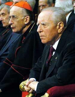 Il Presidente Ciampi con il Cardinale Camillo Ruini all'inaugurazione dell'Anno Giudiziario 2004 della Corte Suprema di Cassazione