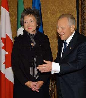 Il Presidente Ciampi accoglie Adrienne Clarkson, Governatore Generale del Canada, in occasione dell'incontro al Quirinale