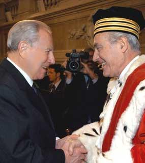 Il Presidente Ciampi con Francesco Favara, Procuratore Generale della Corte Suprema di Cassazione, al termine della relazione annuale, in occasione dell'apertura dell'Anno Giudiziario 2005