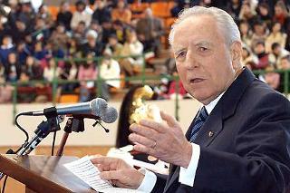 Il Presidente Ciampi, durante il suo intervento al Palamilone