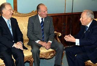 Il Presidente Ciampi con S.M. il Re di Spagna Juan Carlos ed il Presidente del Portogallo Jorge Sampaio, a Villa Lubin, in occasione del Simposio delle Fondazioni COTEC di Italia, Spagna e Portogallo