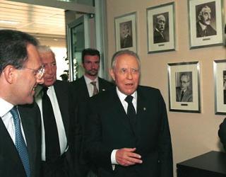 Visita alla città di Torino - Il Presidente Ciampi in visita alla sede del quotidiano &quot;La Stampa&quot;, accompagnato dal Direttore Marcello Sorgi