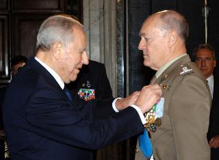 Cerimonia di consegna delle decorazioni dell'Ordine Militare d'Italia conferite nell'anno 2003