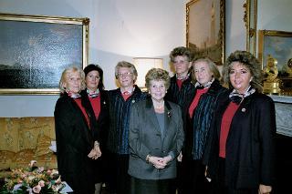 La Signora Franca Pilla Ciampi incontra una rappresentanza della Croce Rossa Italiana, Palazzo del Quirinale