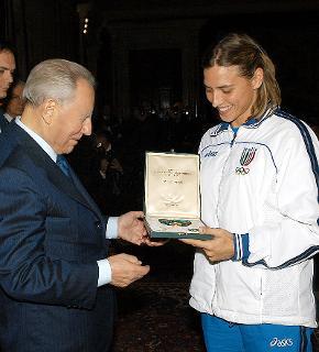 Incontro del Presidente della Repubblica con gli atleti della Federazione Italiana Sport Disabili vincitori di medaglie alle Paraolimpiadi di Atene 2004