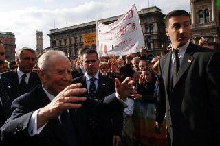 Intervento del Presidente della Repubblica, in forma ufficiale, alla celebrazione del 60° anniversario della Liberazione, Milano