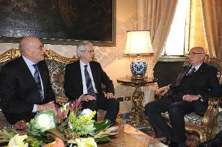 Il Presidente Giorgio Napolitano nel corso dell'incontro con una delegazione dell'Associazione Villa Vigoni
