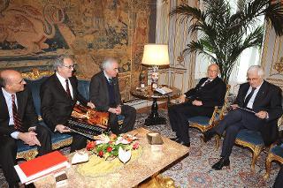 Il Presidente Giorgio Napolitano con Fulco Pratesi e Stefano Leoni, Presidente Onorario e Presidente del WWF Italia