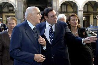 Il Presidente Giorgio Napolitano con la moglie Clio, il Ministro della Giustizia Clemente Mastella e la moglie Sandra, all'arrivo a Palazzo di Giustizia di Castel Capuano