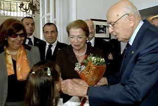 Il Presidente Giorgio Napolitano con la moglie Clio e la Signora Marra all'arrivo a Villa De Nicola