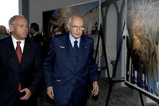 Il Presidente Giorgio Napolitano durante la visita alla Mostra sulle Ville d'Italia
