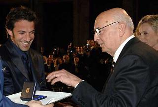 Il Presidente Giorgio Napolitano con Alessandro del Piero.