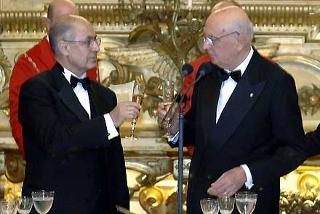 Il Presidente Giorgio Napolitano ed il Presidente della Repubblica di Turchia Ahmet Necdet Sezer durante il pranzo ufficiale