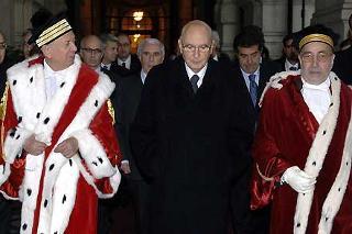 Il Presidente Giorgio Napolitano con Mario Delli Priscoli e Gaetano Nicastro, rispettivamente Procuratore Generale presso la Corte Suprema di Cassazione e Presidente titolare di Sezione più anziano al termine della cerimonia di inaugurazione dell'Anno Giudiziario 2007 della Corte Suprema di Cassazione