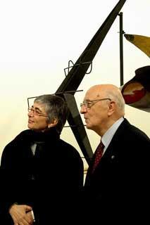 Il Presidente Giorgio Napolitano, nella foto con la Direttrice del Museo Nazionale Centro di Arte &quot;Reina Sofia&quot;, Ana Aguilar durante la visita al Museo