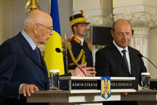 Il Presidente Giorgio Napolitano nel corso dell'incontro con la stampa, a margine dei colloqui con il Presidente di Romania Traian Basescu