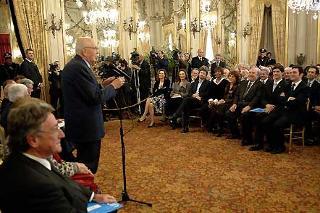 Il Presidente Giorgio Napolitano rivolge il suo indirizzo di saluto ai componenti della delegazione dell'UNICEF Italia, guidata dal loro Presidente Antonio Sclavi