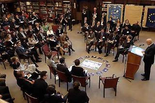 Il Presidente Giorgio Napolitano durante il suo intervento sulle osservazioni conclusive al dibattito con gli studenti dell'Università