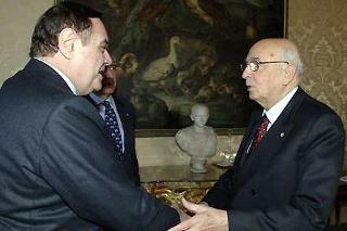 Il Presidente Giorgio Napolitano con Clemente Mastella, Segretario dei Popolari-Udeur, in occasione delle consultazioni