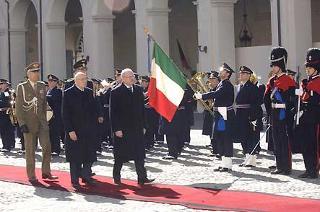 Il Presidente Giorgio Napolitano e il Presidente della Repubblica Slovacca Ivan Gasparovic, in visita di Stato in Italia, ricevono gli onori militari