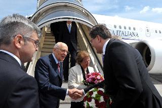 Il Presidente Giorgio Napolitano al suo arrivo all'Aeroporto &quot;Lech Walesa&quot; di Danzica in occasione della visita di Stato nella Repubblica di Polonia