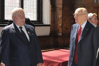 Il Presidente Giorgio Napolitano con Lech Walesa in occasione della visita di Stato nella Repubblica di Polonia