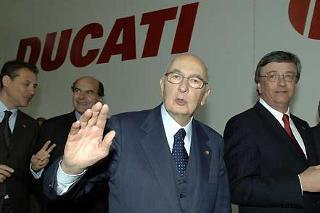 Il Presidente Giorgio Naplitano, nella foto con Federico Minoli, il Ministro Bersani ed il Dott. Enrico D'Onofrio, della Ducati