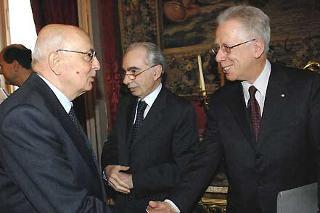 Il Presidente Giorgio Napolitano con Tommaso Padoa Schioppa, Ministro dell'Economia e Finanze in occasione del Consiglio supremo di difesa
