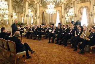 Il Presidente Giorgio Napolitano rivolge il suo indirizzo di saluto ai componenti la delegazione della Commissione Politica dell'Assemblea della NATO