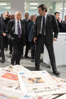 Il Presidente Giorgio Napolitano e il Direttore de &quot;La Stampa&quot; nel corso della visita alla sede del quotidiano