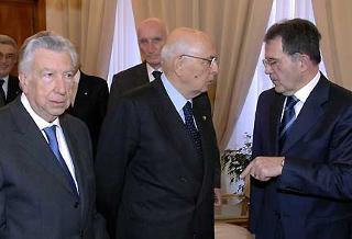 Il Presidente Giorgio Napolitano, e il Presidente del Consiglio Romano Prodi con il nuovo Presidente della Corte dei conti, Tullio Lazzaro.