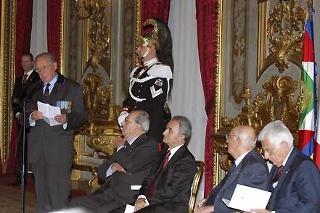 Il Presidente Giorgio Napolitano durante la cerimonia con gli esponenti delle Associazioni Combattentistiche e d'Arma alla vigilia dell'anniversario della Liberazione