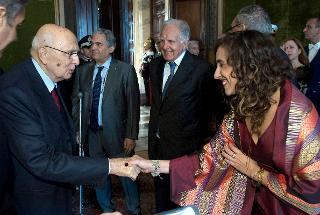 Il Presidente Giorgio Napolitano con Eleonora Guzzi, testimonial AIRC, in occasione della celebrazione della Giornata Nazionale per la Ricerca sul Cancro