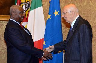 Il Presidente Giorgio Napolitano con il Sig. Armando Guebuza, Presidente della Repubblica del Mozambico al Quirinale