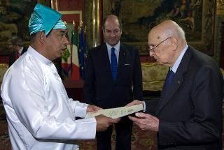 Il Presidente Giorgio Napolitano con S.E. il Signor Myint Naung, nuovo Ambasciatore della Repubblica dell'Unione del Myanmar, in occasione della presentazione delle Lettere Credenziali