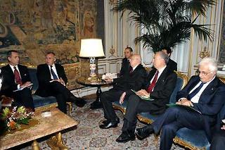 Il Presidente Giorgio Napolitano con il Signor Alfred Gusenbauer, Cancelliere Federale austriaco, durante i colloqui, al Quirinale
