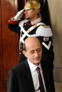 L'On. Roberto Villetti, Presidente del Gruppo Parlamentare Socialisti e Radicali - RNP della Camera dei deputati