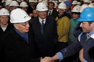 Il Presidente Giorgio Napolitano tra gli operai della Fincantieri