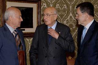 Il Presidente Giorgio Napolitano con il Presidente del Consiglio Romano Prodi e il Presidente della Camera Fausto Bertinotti, in occasione della presentazione della relazione annuale dell'Autorità Garante della Concorrenza e del Mercato