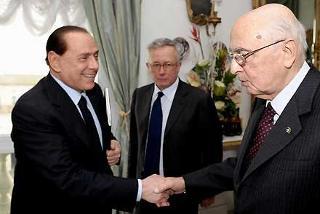 Il Presidente Giorgio Napolitano con Silvio Berlusconi, Presidente del Consiglio dei ministri e Giulio Tremonti, Ministro dell'Economia in occasione della preparazione del Consiglio Europeo