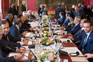 Il Presidente Giorgio Napolitano nel corso dei colloqui con il Col. Muammar El Gheddafi, in visita ufficiale in Italia